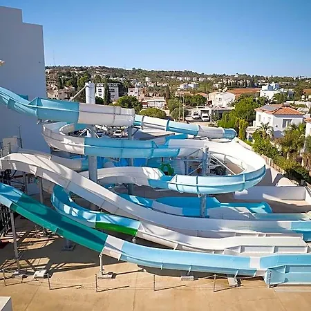 فندق Maris Grand Waterpark بروتاراس